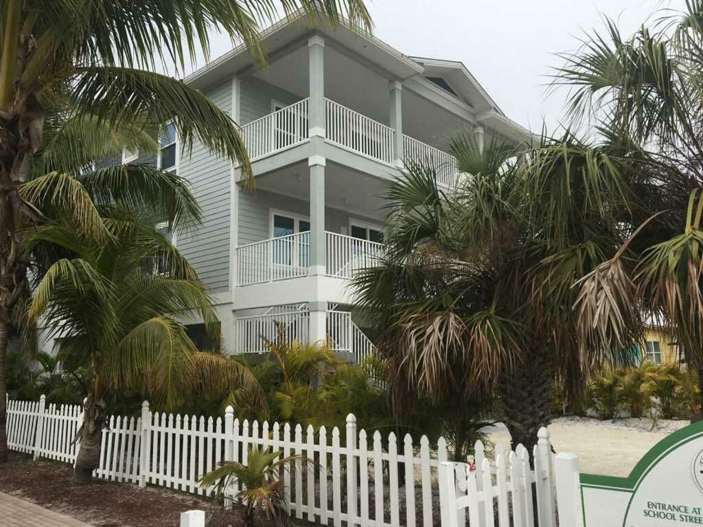 Amy'S Beach House Fort Myers Beach Exterior foto